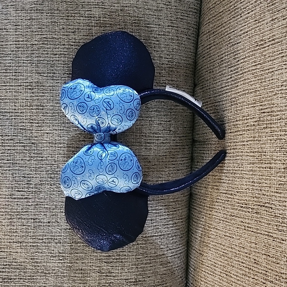 NWOT Disney Headband